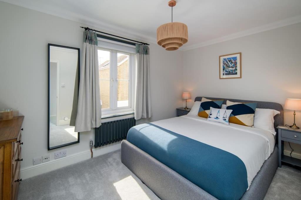 Captain'S Cottage - Central West Cowes - Spacious, Entire 1-Bed Home Esterno foto